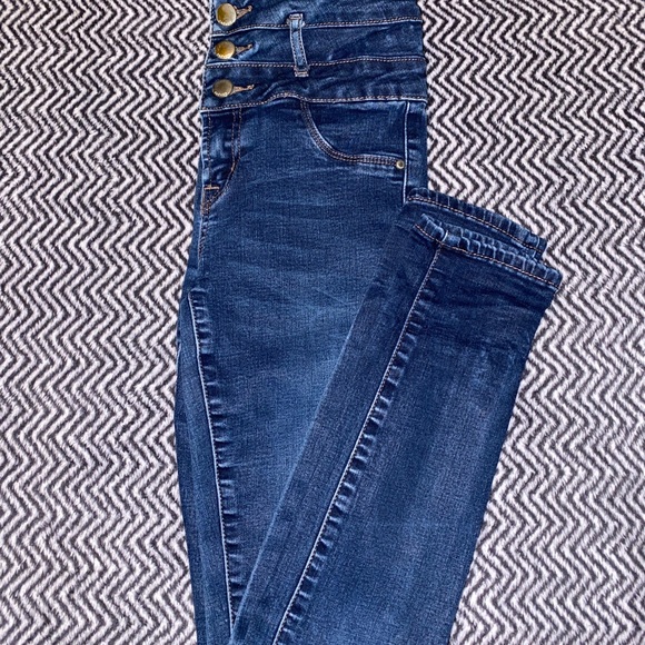 Charlotte Russe- Refuge Jeans - Picture 4 of 4